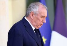 François Bayrou presentó su dimisión al presidente francés Emmanuel Macron