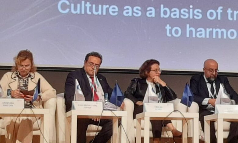 recientemente la Asamblea de los pueblos de Eurasia, decidió ampliarse como Asamblea Pública Mundial y se convocó su primera sesión en la ciudad de Moscú