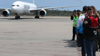 Llegan a Venezuela 286 migrantes venezolanos deportados de EEUU