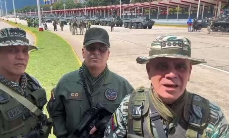 Padrino López ratificó compromiso de los comandantes de la FANB: «no hay fisuras en nuestro liderazgo»