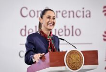 Sheinbaum descarta cambiar la posición de México sobre Perú