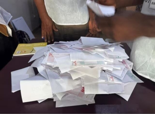 Guinea anuncia elecciones presidenciales tras golpe de Estado de 2021