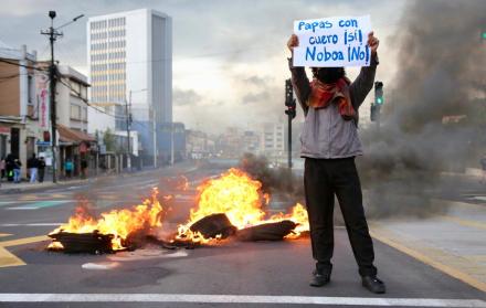 Protestas en Ecuador dejan un manifestante fallecido