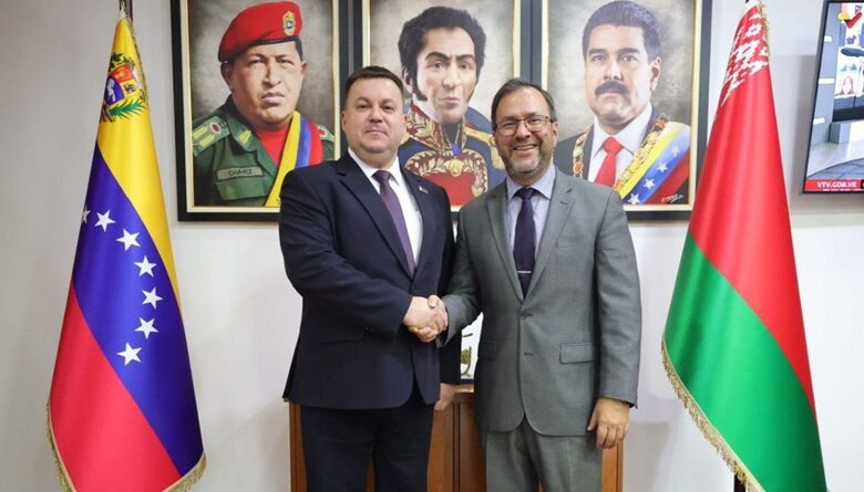 Canciller venezolano y embajador de Belarús revisaron asuntos de cooperación bilateral