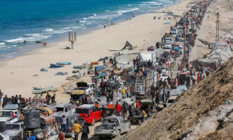 500 mil palestinos regresan a la Ciudad de Gaza entre ruinas y escombros