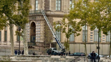 Roban el Museo del Louvre y sustraen valiosas joyas