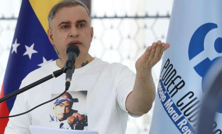 Fiscalía venezolana restituye más de 4.500 inmuebles a adultos mayores