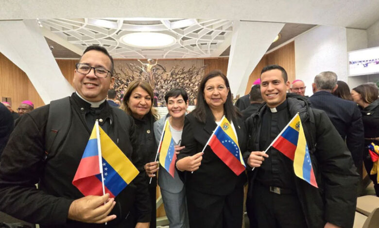 Papa León XIV recibe en audiencia a la delegación venezolana en el Vaticano