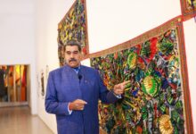 Presidente Maduro llama al combate por la paz global y la descolonización mediática