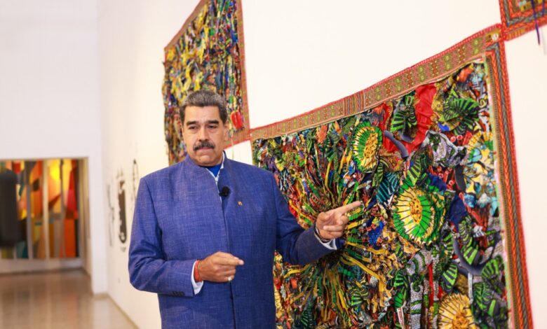 Presidente Maduro llama al combate por la paz global y la descolonización mediática