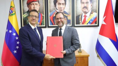 Canciller Gil recibe Copias de Estilo del nuevo embajador de Cuba en Venezuela