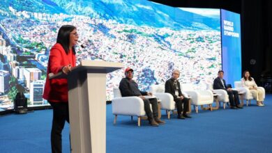 Vicepresidenta Rodríguez instala Simposio Mundial de los Barrios en Caracas