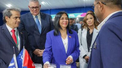 Vicepresidenta Rodríguez inaugura la III Expo Türkiye 2025 en La Carlota