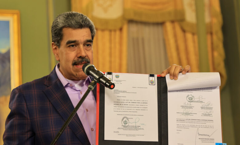 Maduro: Ley del Comando para la Defensa Integral de la Nación protege la paz de Venezuela