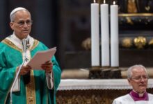 Papa León XIV instó a los líderes mundiales a erradicar el flagelo de la pobreza