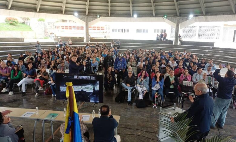 Vicepresidente Menéndez: El Sistema de Gobierno Popular marca el nacimiento del nuevo Estado en Venezuela