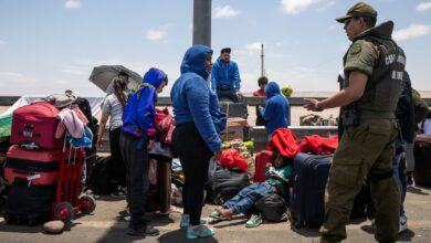 Perú militariza frontera con Chile y declara emergencia ante presión migratoria
