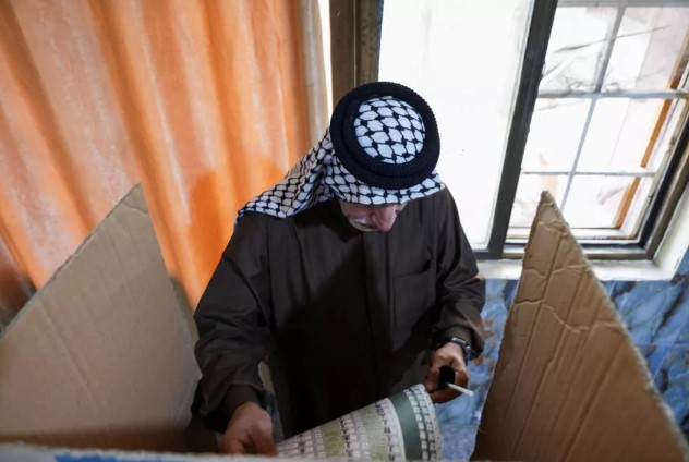 Irak inicia elecciones parlamentarias