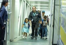 Vuelta a la Patria retorna a Venezuela a 16 niños procedentes de Colombia