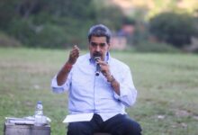 Presidente Maduro: La paz de Venezuela no puede depender de los gringos “supremacistas”