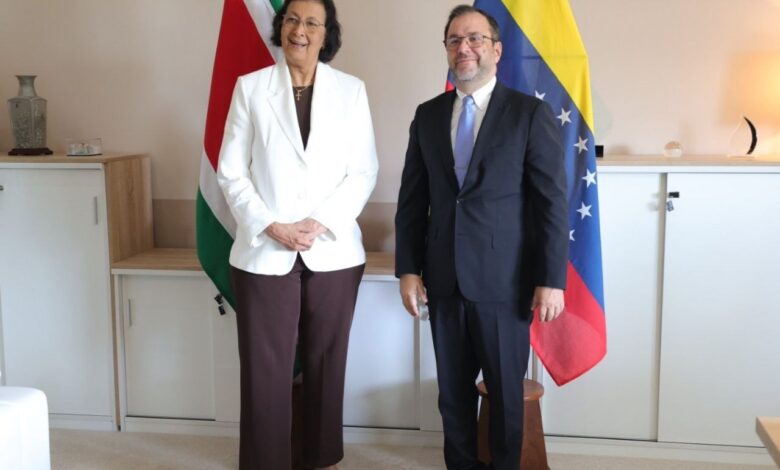 Venezuela y Suriname preparan próxima comisión mixta a celebrarse en Paramaribo