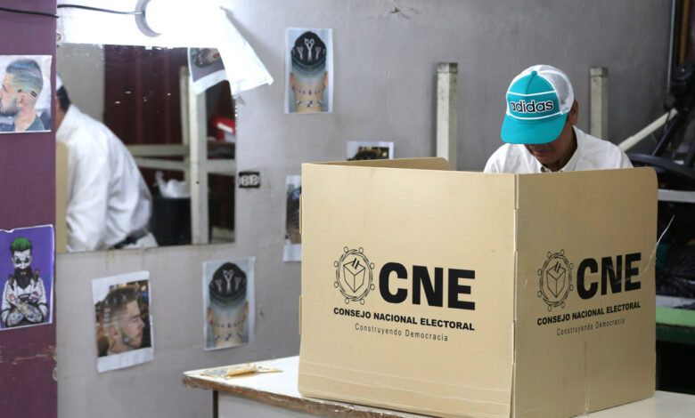 Presidente del Congreso hondureño denuncia "injerencia descarada" de EE.UU. en las elecciones