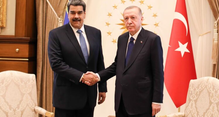 Presidente Maduro invitó oficialmente a su par de Türkiye a visitar Venezuela