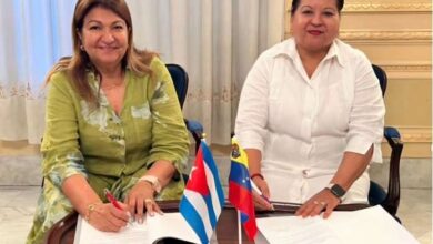 Venezuela y Cuba firman acuerdo por la defensa de los derechos de las mujeres