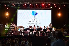 Tres escritores cancelan su participación en el Hay Festival por invitación a María Corina Machado