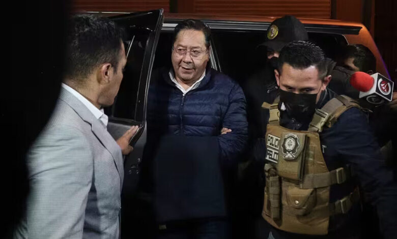 Gobierno de Bolivia busca chivos expiatorios, afirma expresidente Arce