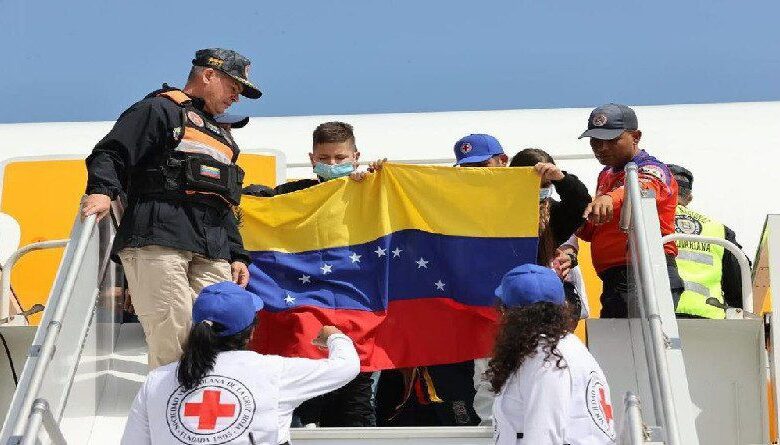 Gobierno de EE. UU. suspende unilateralmente retorno de migrantes venezolanos