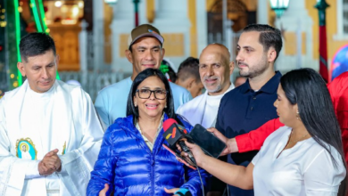 Rodríguez: No existe agresión imperial que detenga la felicidad del pueblo