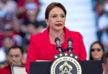 Presidenta de Honduras anuncia que denunciarán "golpe electoral" ante instancias internacionales