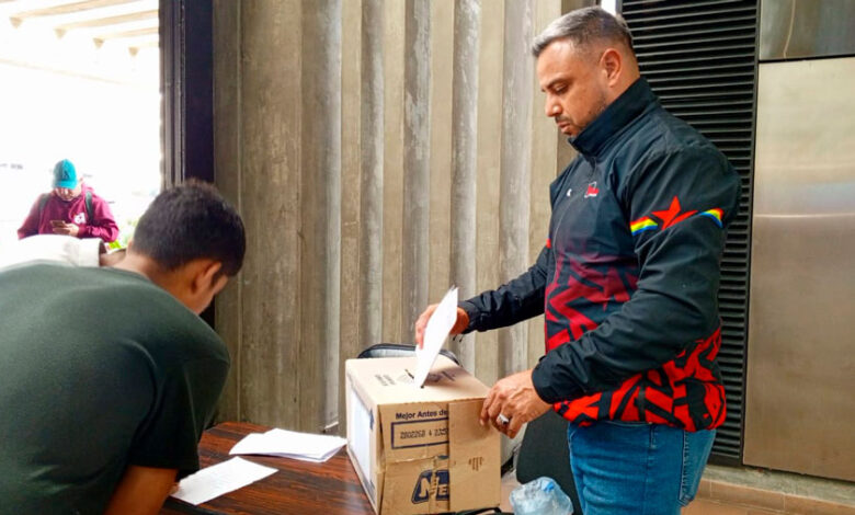 Metro de Caracas recolecta cartas por la liberación del presidente Maduro y Cilia Flores