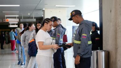 Venezuela recibe 183 compatriotas desde EE.UU.