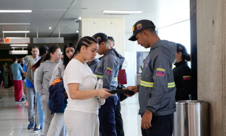 Venezuela recibe 183 compatriotas desde EE.UU.