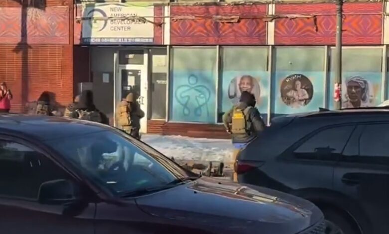 Fallece el hombre baleado por agentes del ICE en EE.UU.