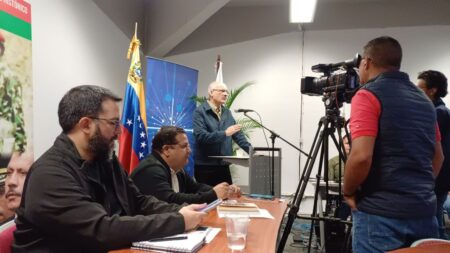 Menéndez: La unidad es la garantía del pueblo de Venezuela para navegar esta coyuntura histórica