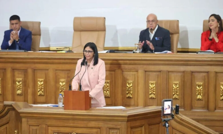 Delcy Rodríguez presenta ante el Parlamento Mensaje Anual a la Nación