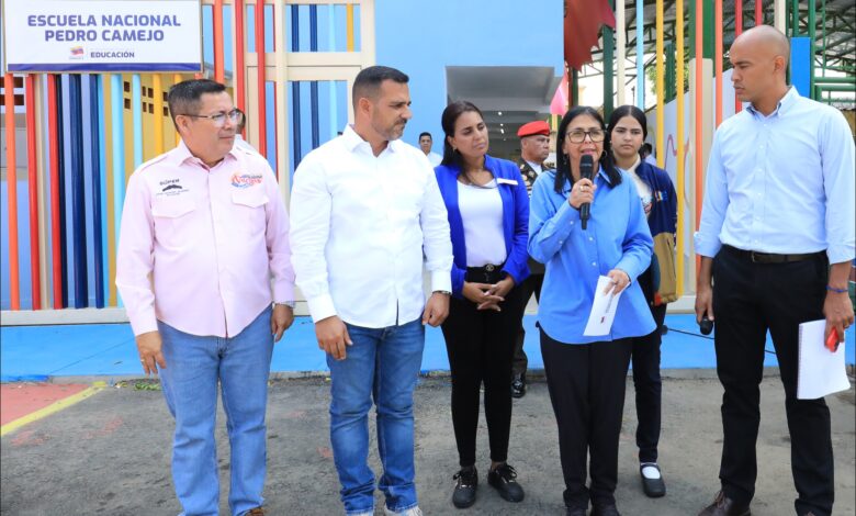 Presidenta encargada Delcy Rodríguez: «En Venezuela hay un Gobierno que manda junto al pueblo»