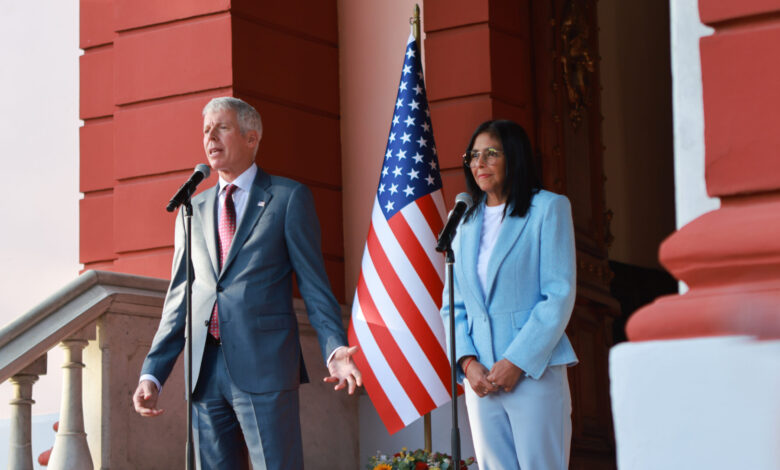 EE.UU. emitirá licencias comerciales para facilitar intercambio energético con Venezuela