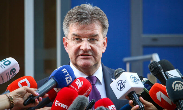 Alto funcionario de Eslovaquia dimite después de aparecer en los archivos de Epstein