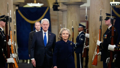 Los Clinton acuerdan declarar en el caso Epstein tras meses de resistencia