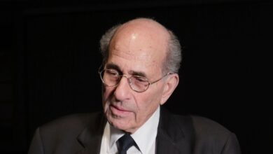 Premio nobel de Medicina renuncia a un alto cargo por vínculos con Epstein