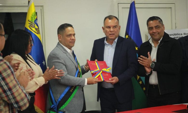 Gobernador Neil Villamizar presentó informe de gestión 2025