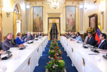 Venezuela y EE. UU. sientan bases para una "asociación productiva a largo plazo"