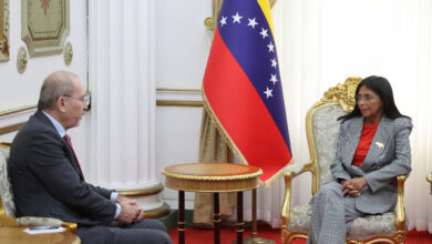 Presidenta (E) Delcy Rodríguez recibió al Canciller de Jordania, Ayman Hussein Al-Safadi