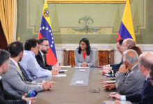 Mandataria (E) de Venezuela sostuvo reunión de trabajo con delegación de Colombia