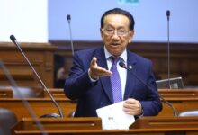 El izquierdista José María Balcázar es el nuevo presidente interino de Perú