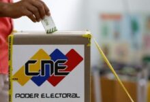 Instalan mesas electorales rumbo a la Consulta Popular de este 8-M en Venezuela